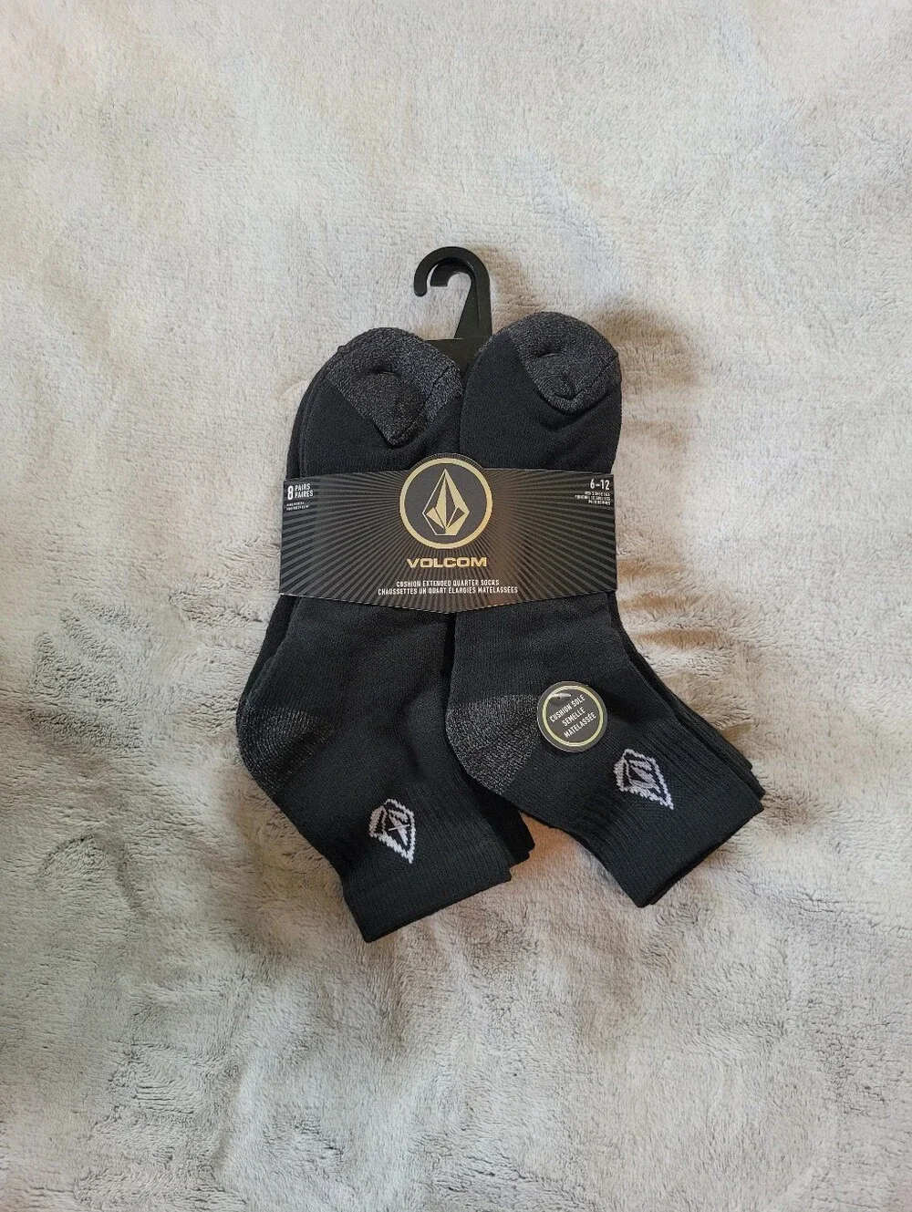 8-Pairs Volcom Mens Size 6-12 Cushioned Quarter Socks Black White Gray